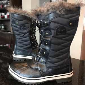 New Sorel Tofino II Boot, Black Waterproof Boots
